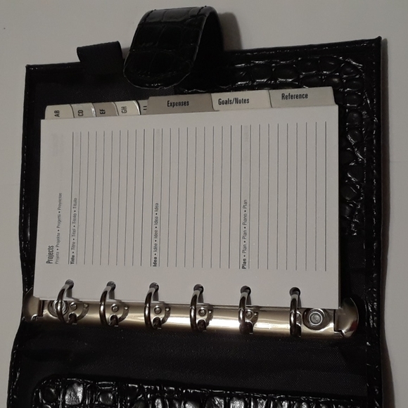 Black 6 ring planner 6.5 x 10.5 with snake style pattern. New never used. $11 - Picture 3 of 7